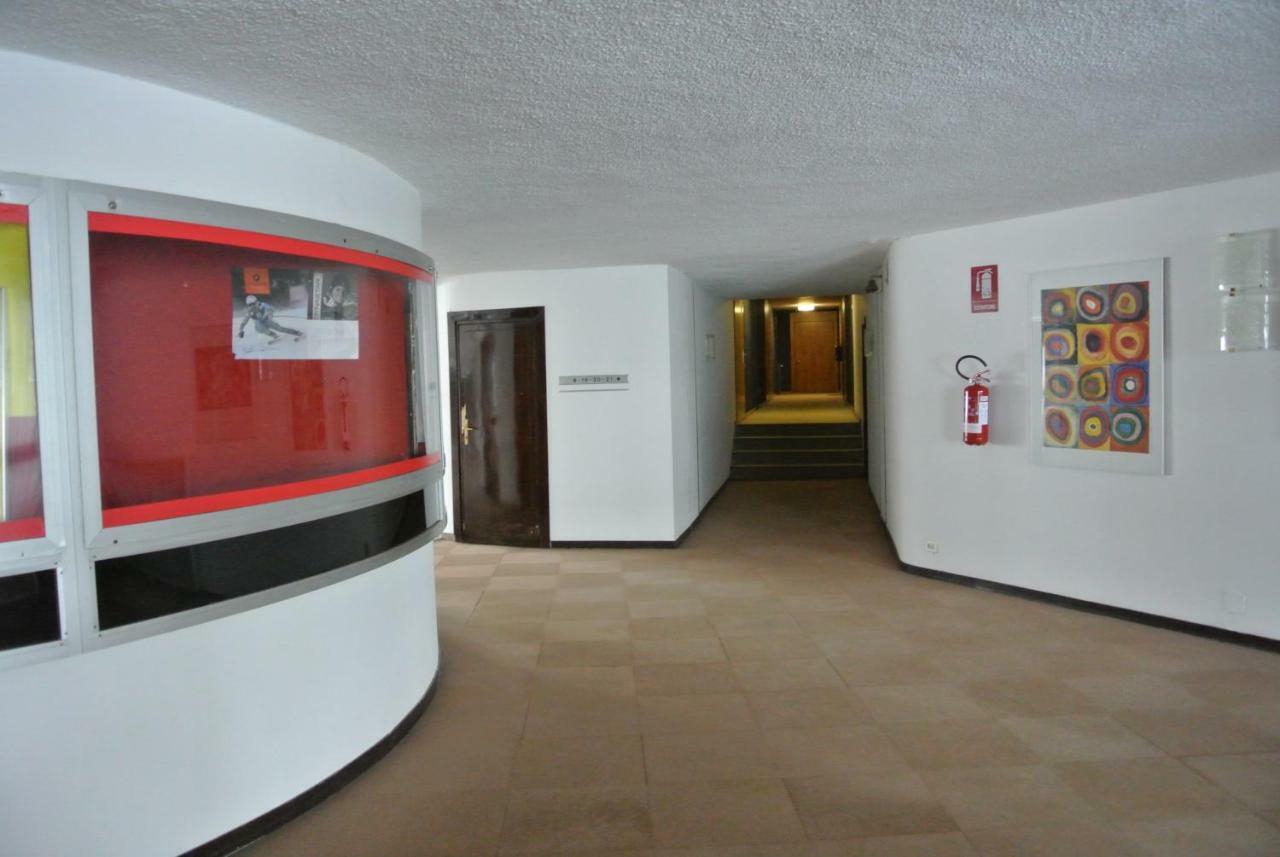 Complesso I Dadi - Residence Cielo Alto - Alberto 21 Бройл-Червиня Екстериор снимка
