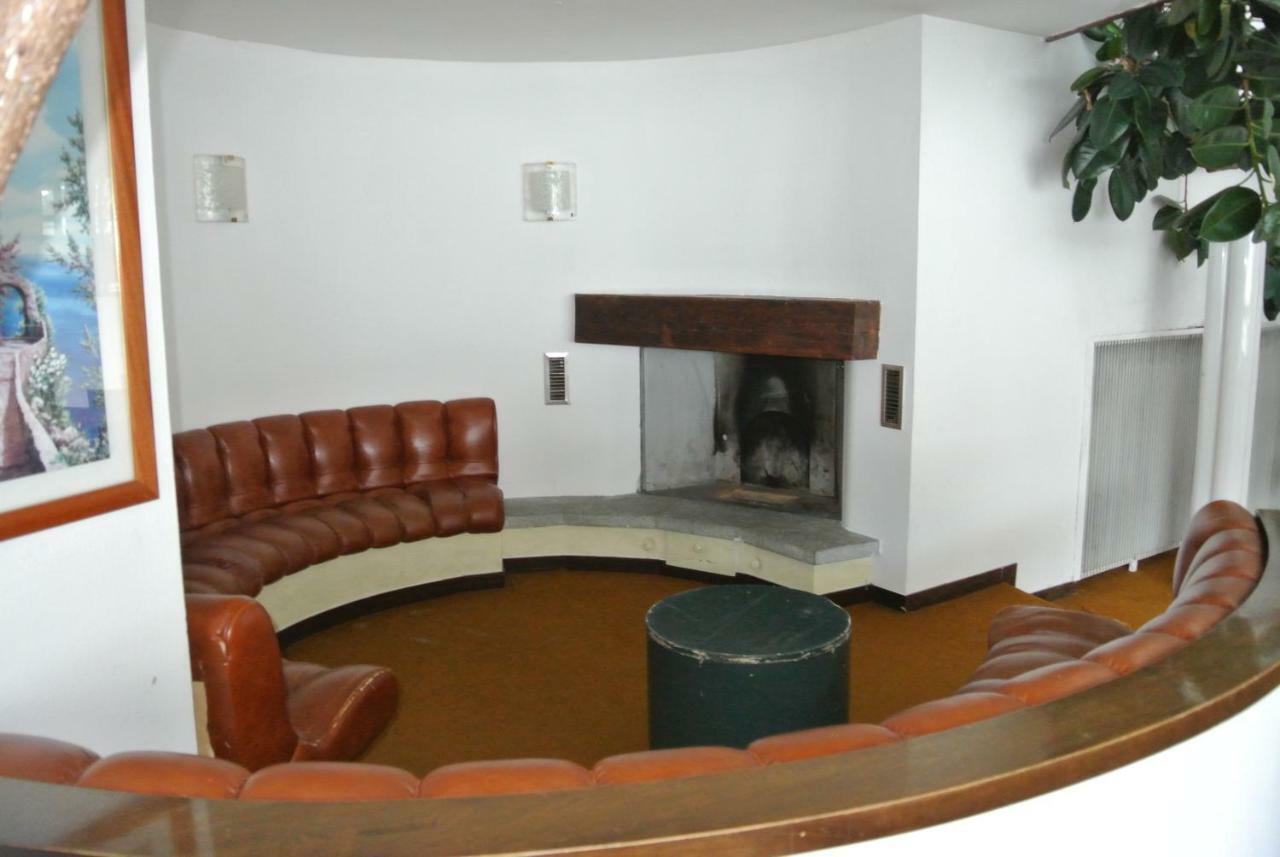 Complesso I Dadi - Residence Cielo Alto - Alberto 21 Бройл-Червиня Екстериор снимка